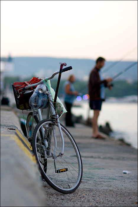 bike and fishermen